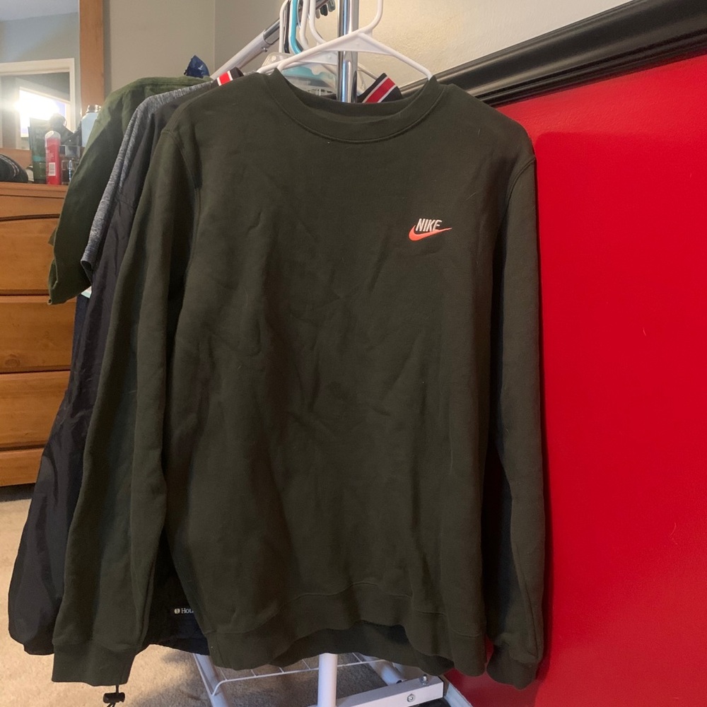 Nike crewneck